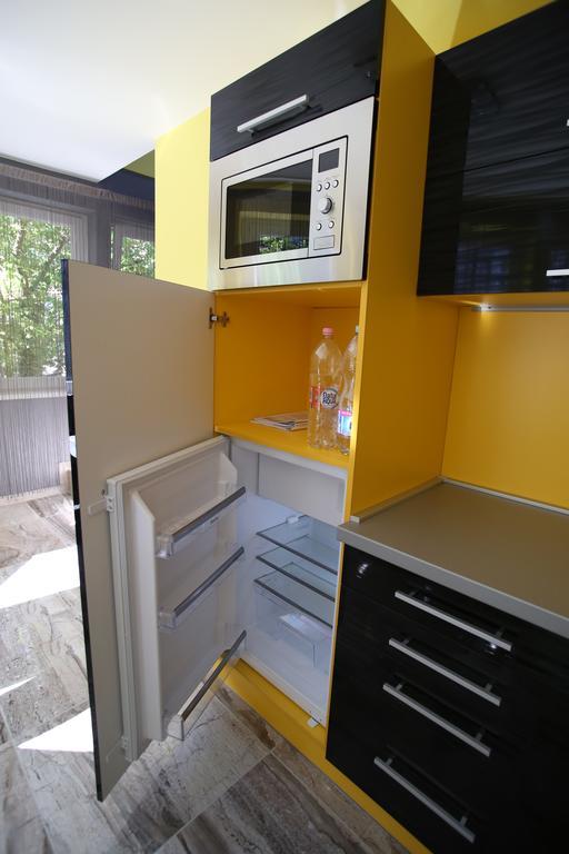 Centrum Lux Apartman Капошвар Екстер'єр фото